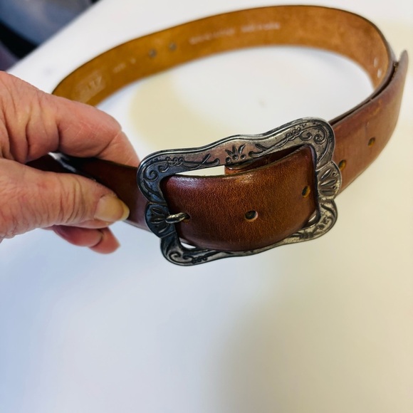 The Ritz Accessories Collection Women’s Light Brown Leather Belt - Picture 6 of 11